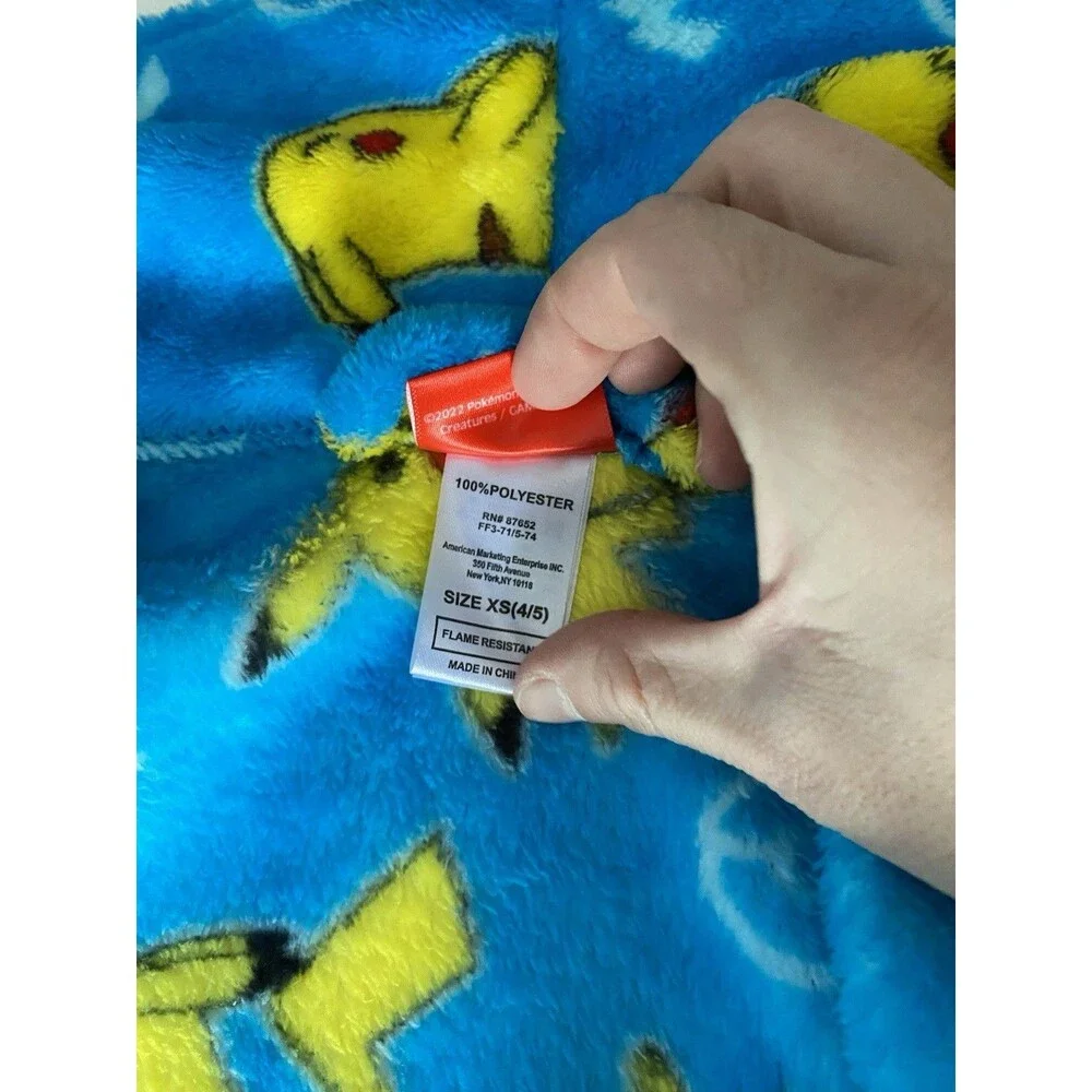 NWT Pokémon Pikachu Kids Robe Size 4/5 XS Blue Plush Fleece Bathrobe Pajamas